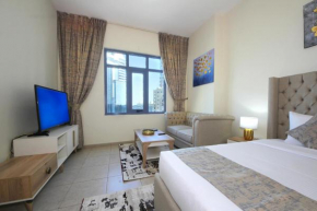 New Stunning Studio at Palace Tower 807